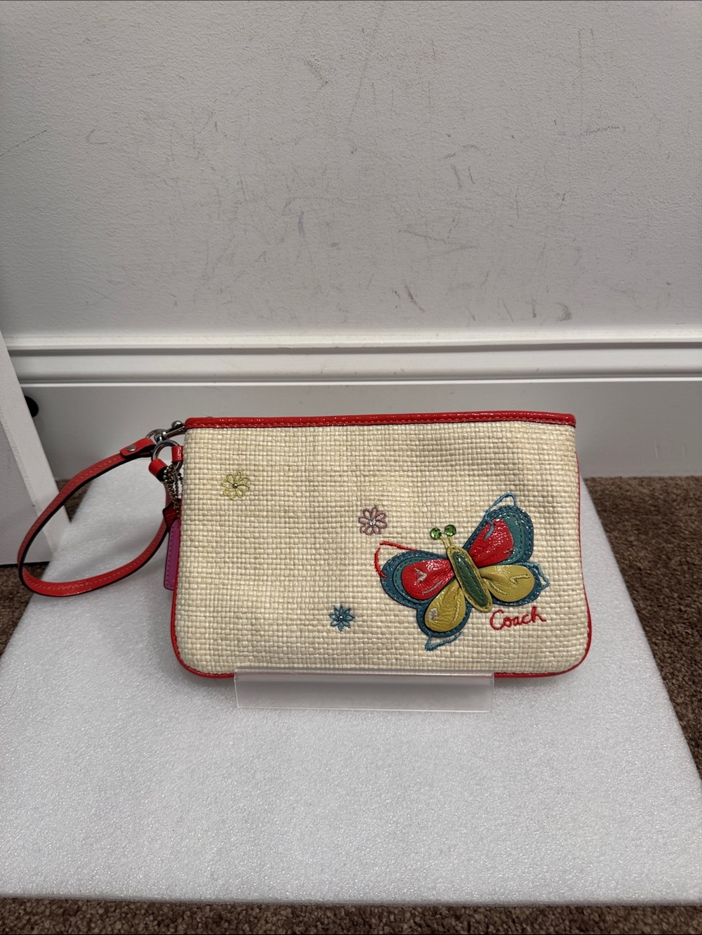 Coach cream straw woven butterfly applique wristlet wallet 3 hangtags
